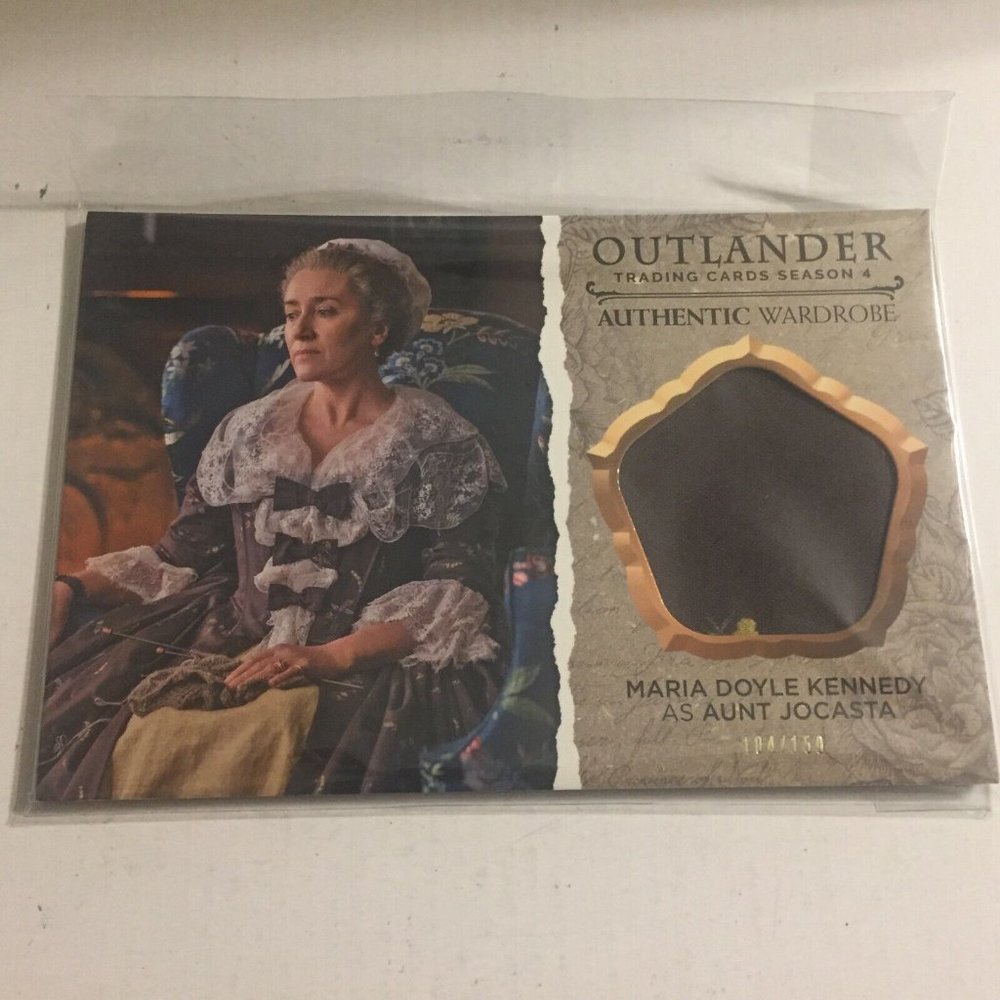 Outlander Trading Cards Season 4: Oversized Wardrobe Card OS-M10 Numbered 104